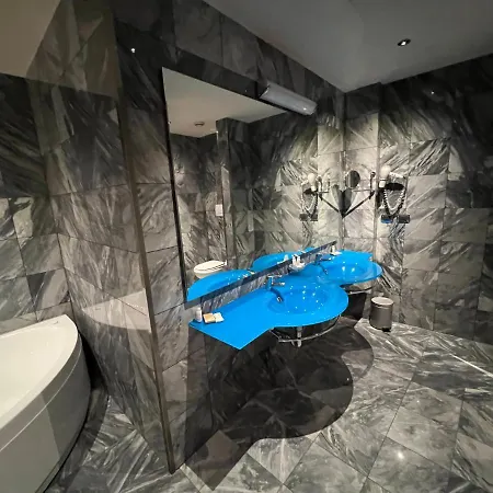 La Fenice Hotel